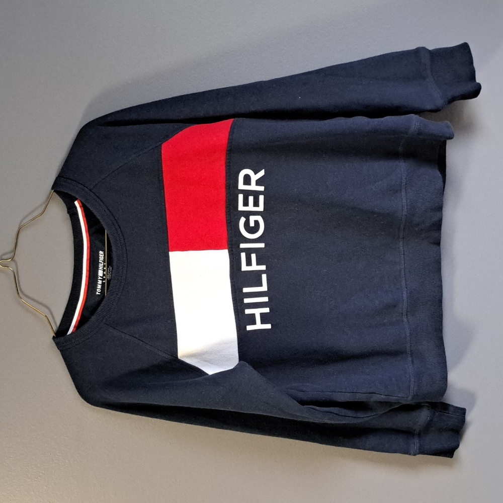 🎀2/$25 Tomtmy Hilfiger Sweater